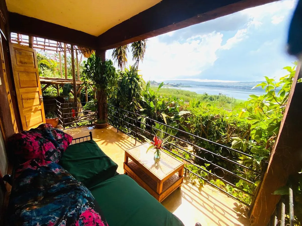 Homeonthenile Lake View Double Jinja